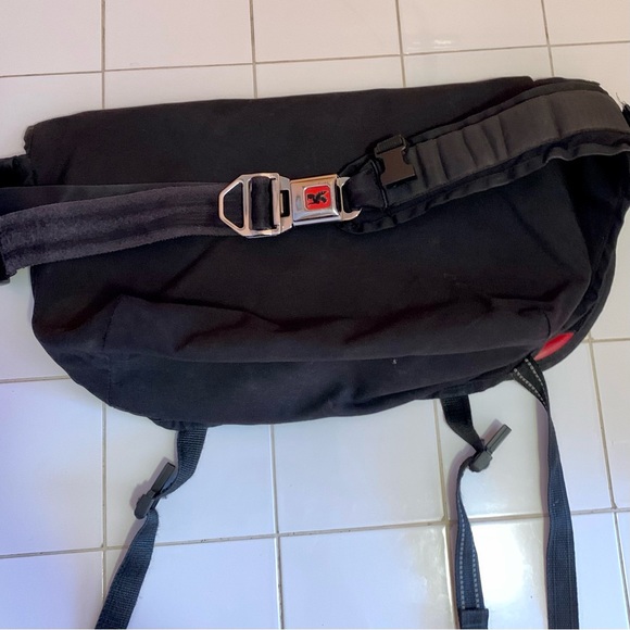 Chrome Industries Messenger Bag - Picture 8 of 9